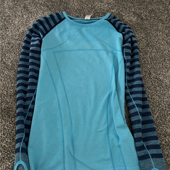 ivivva long sleeves - Picture 6 of 7